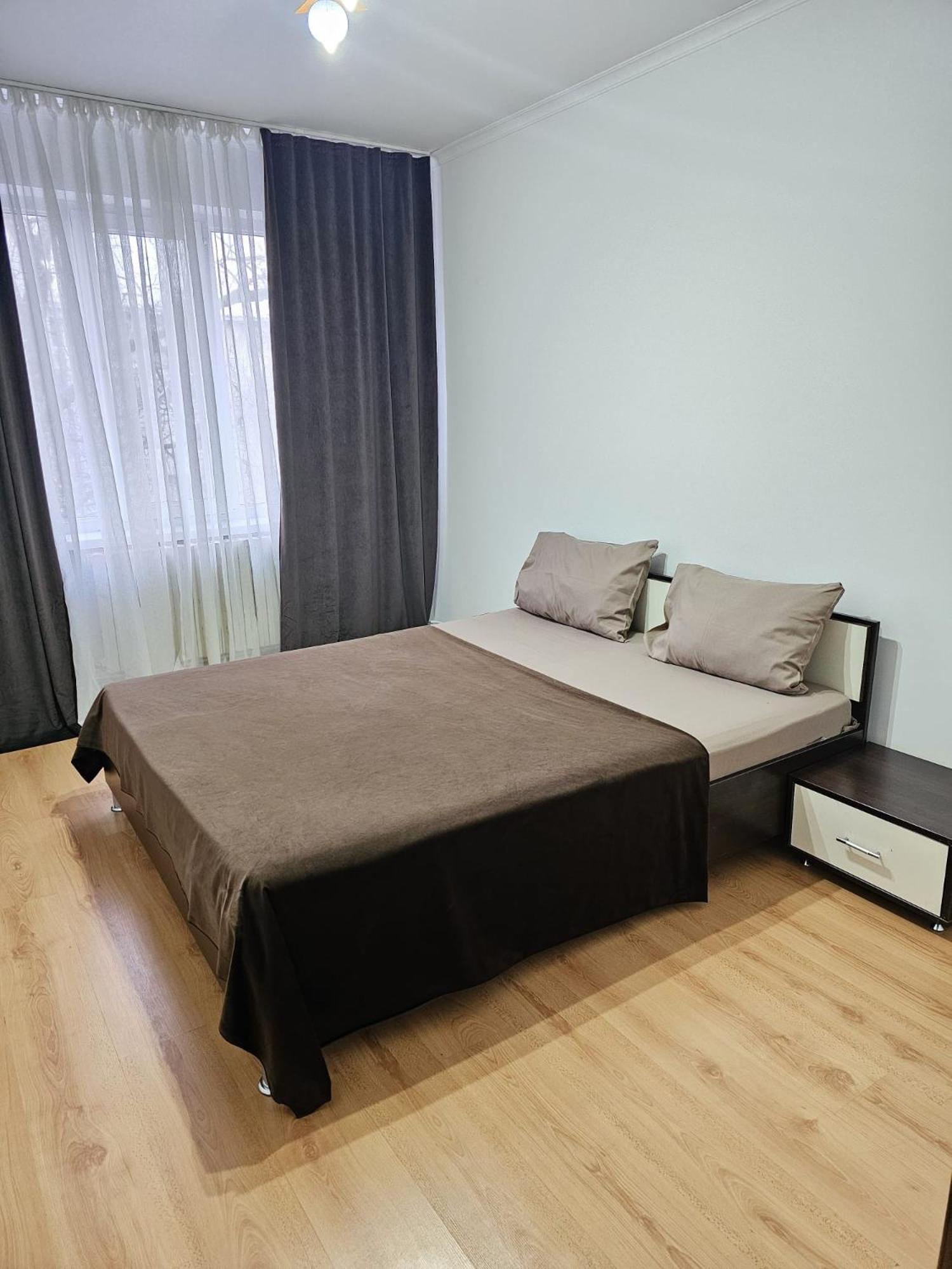 Apartament 2 Bedrooms, Botanica Chişinau Exteriör bild